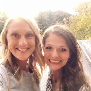 Meet your style sistas, Kiki & Lu.